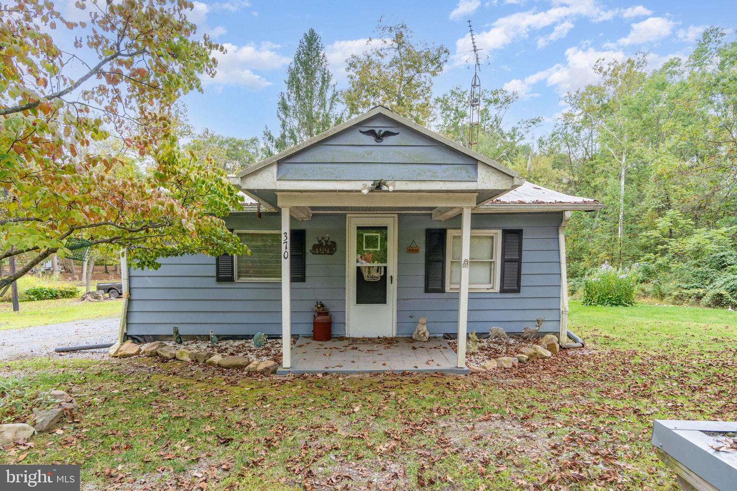 370 Bear Valley Road, Fort Loudon