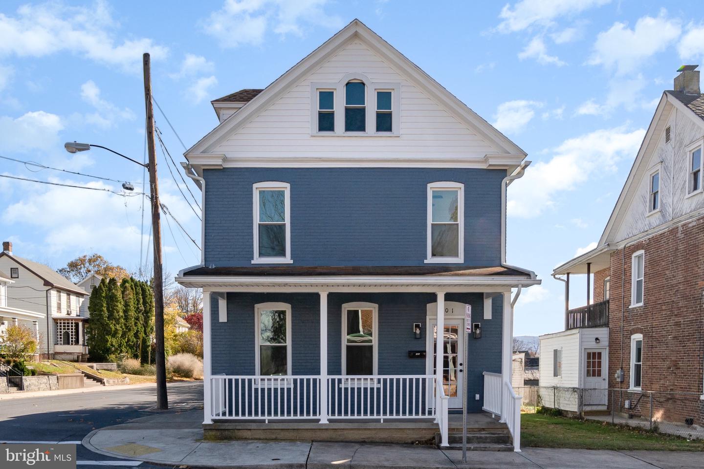 101 Fairview Avenue W, Waynesboro