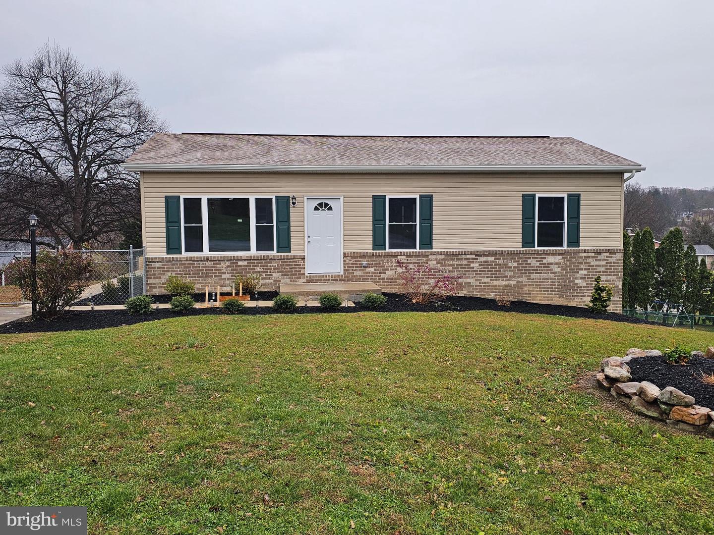 1920 Maylinn Drive, Chambersburg
