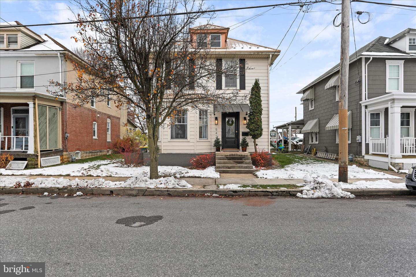 542 E Liberty Street, Chambersburg