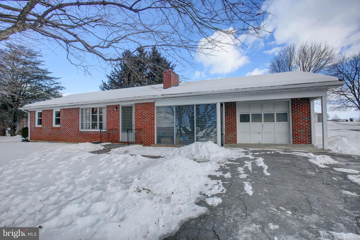 13339 W Buchanan Trail W, Mercersburg