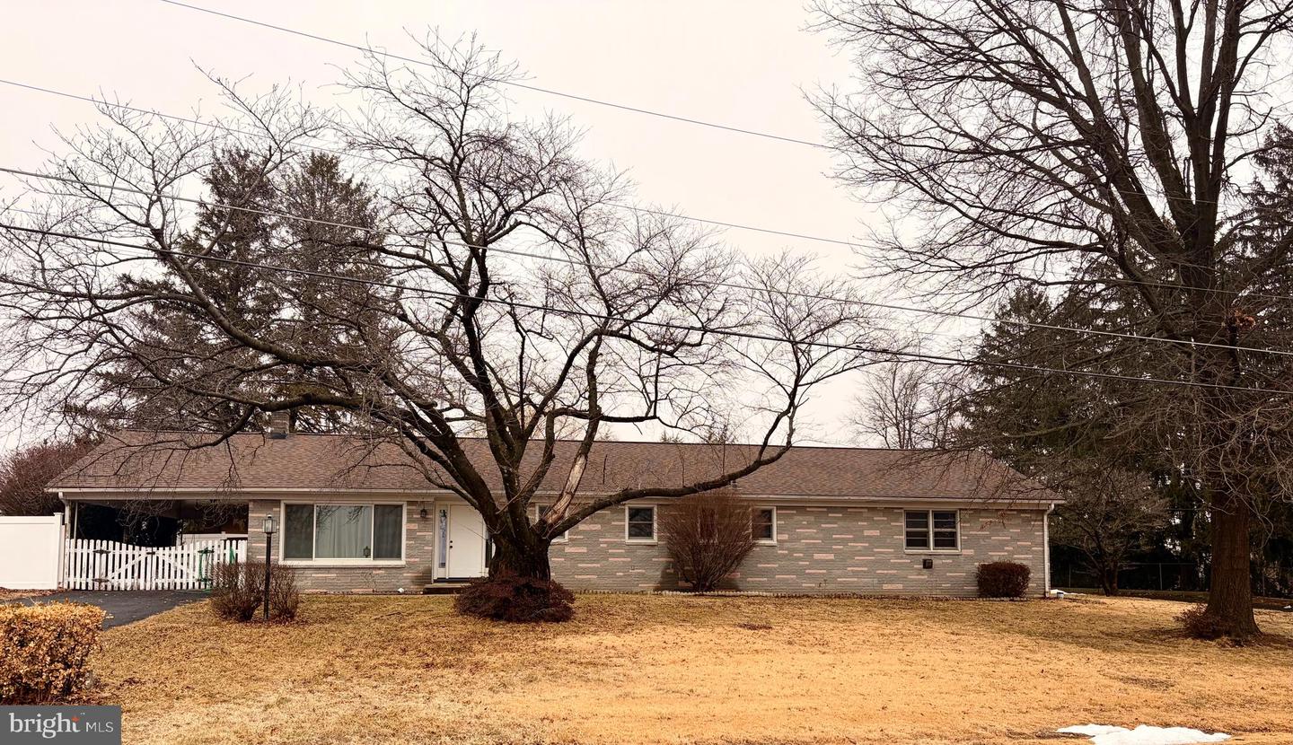 11905 Black Road, Mercersburg