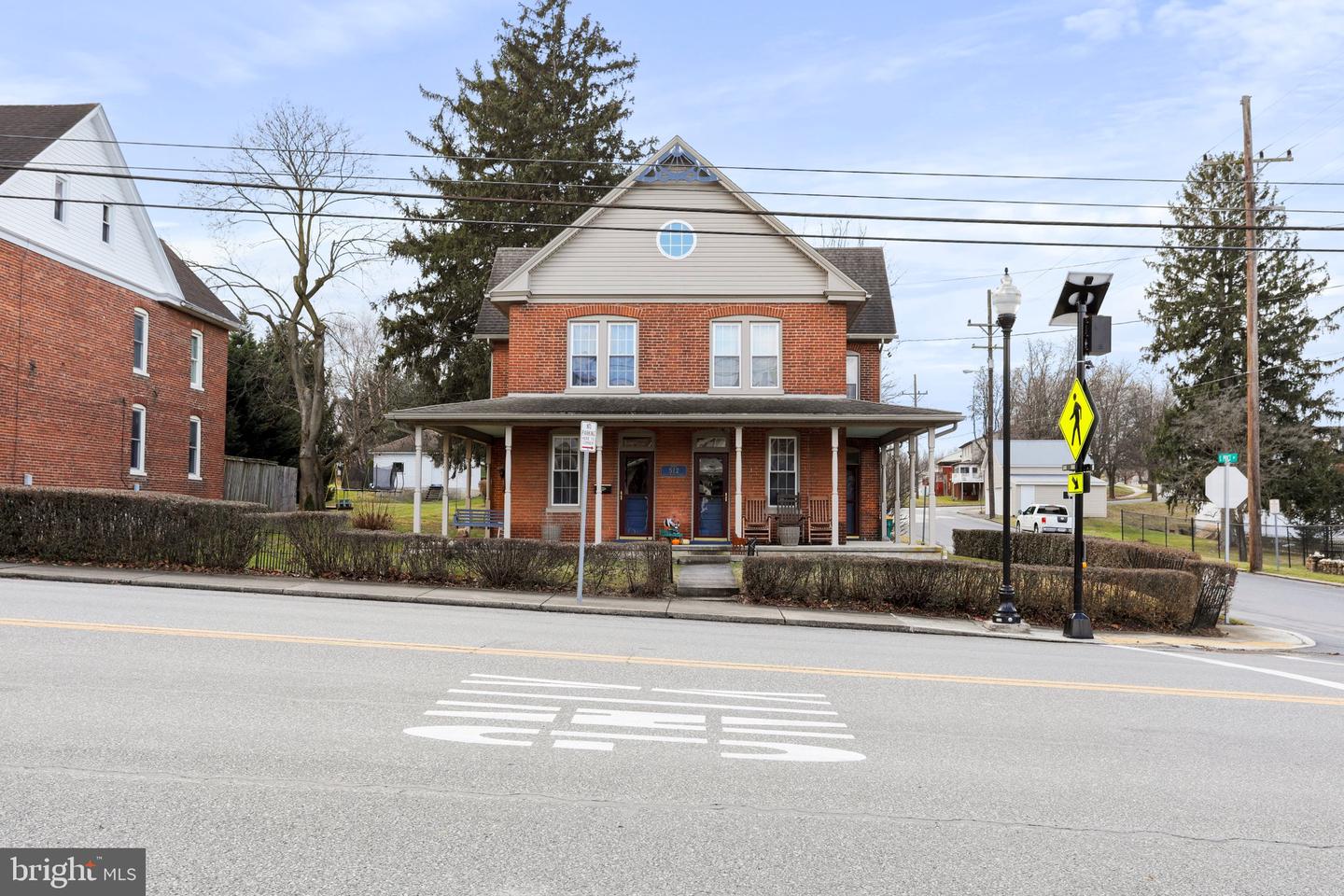 512 W W Main Street Street, Waynesboro