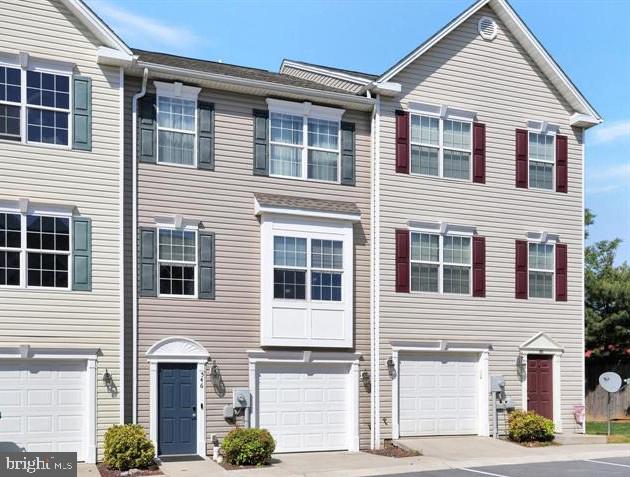 546 S Carlisle Street, Greencastle