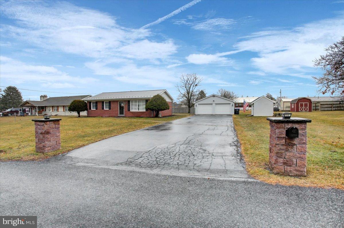 108 Hoke Drive, Chambersburg