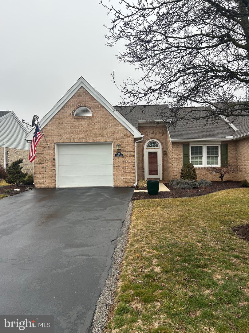 64 Sanibel Lane, Chambersburg