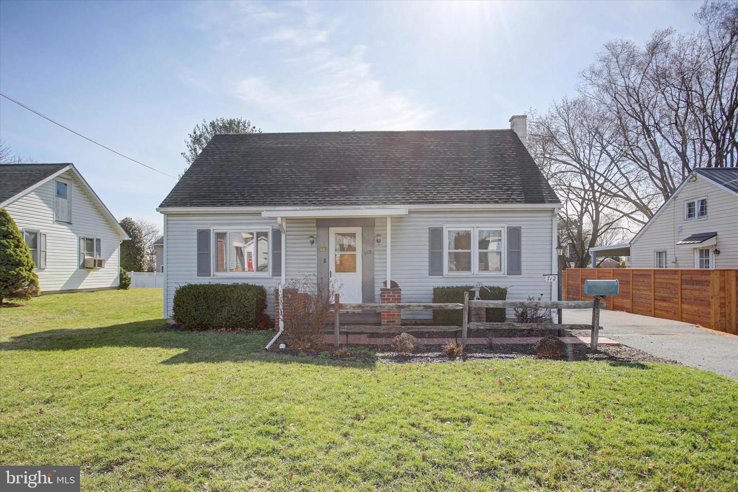 712 Stanley Avenue, Chambersburg