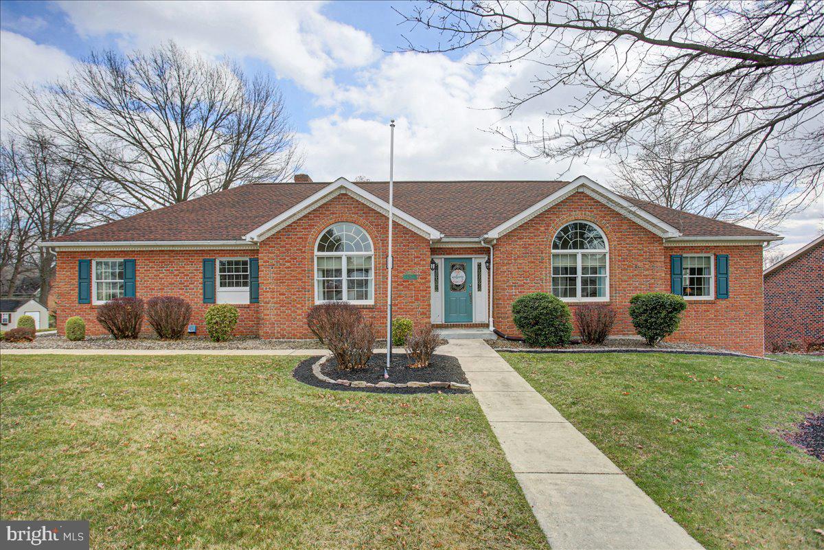 84 Monroe Drive, Chambersburg