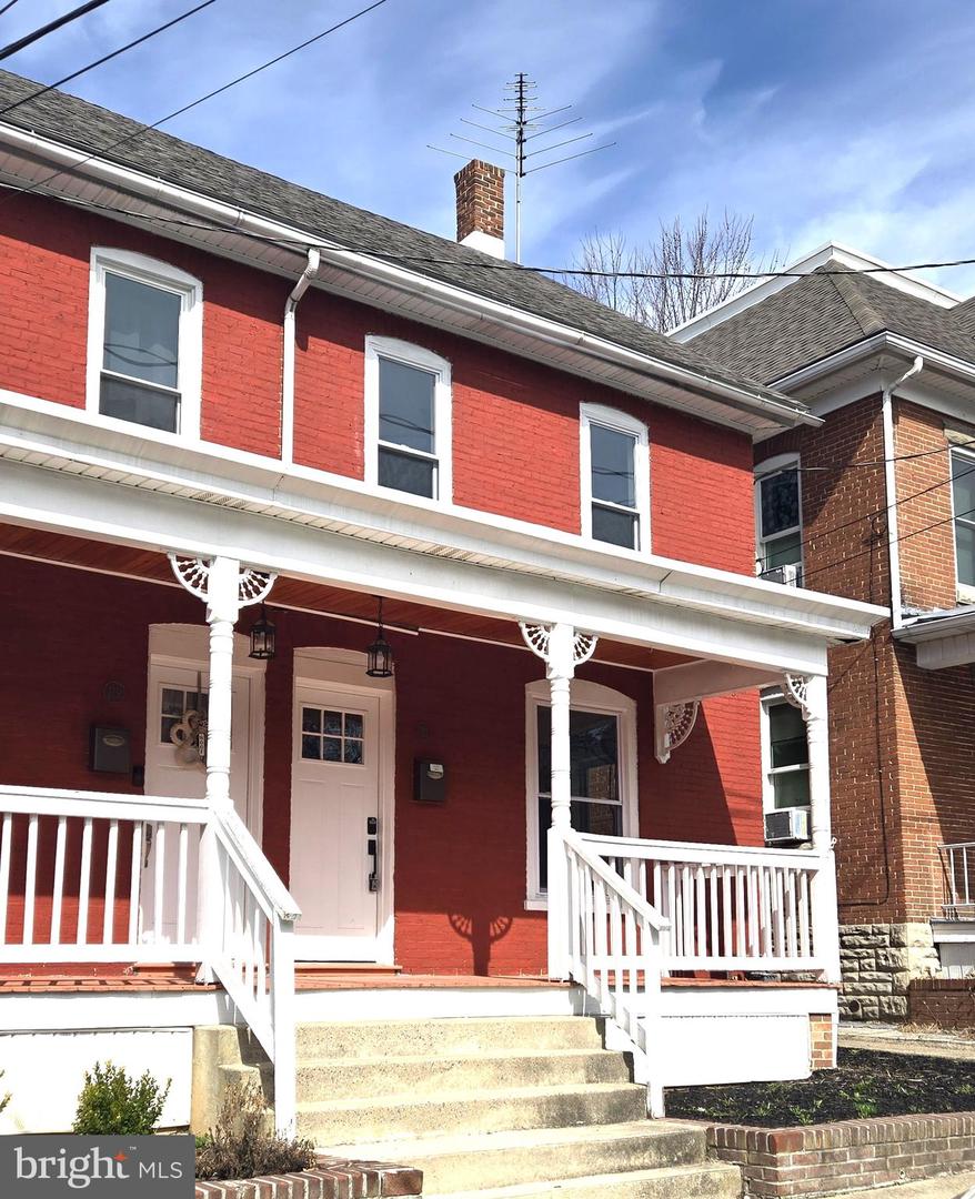 121 N Broad Street, Waynesboro
