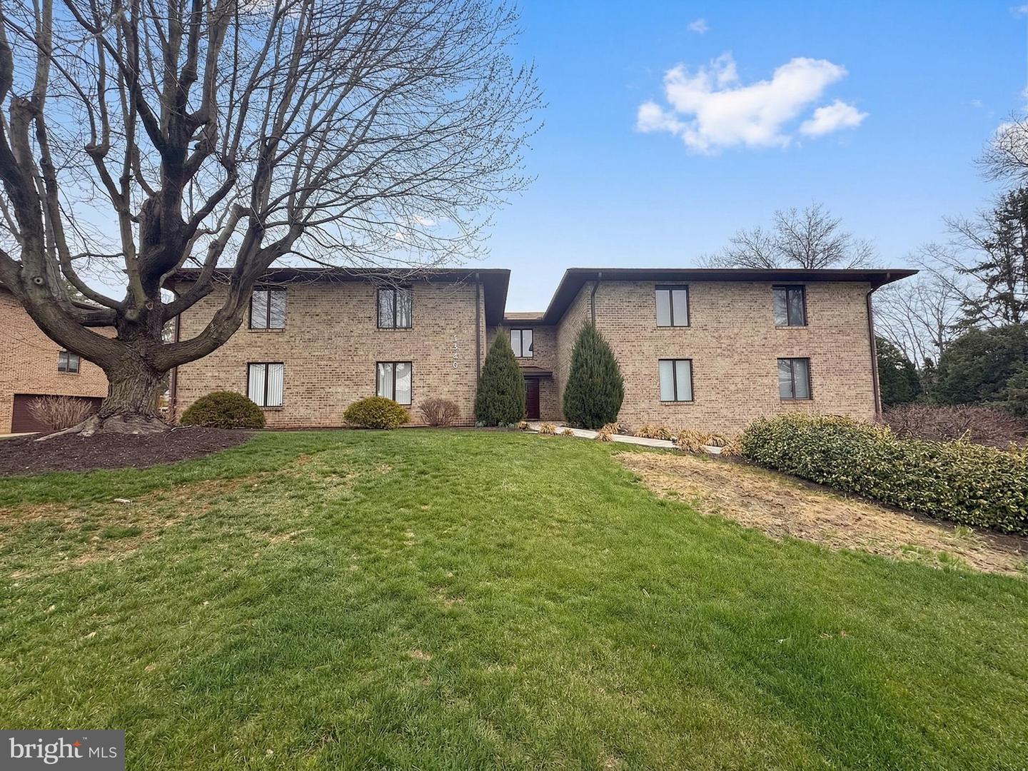 5840 Fairway Drive West #1, Fayetteville