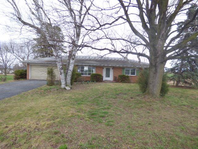 893 Buchanan Trail East E, Greencastle