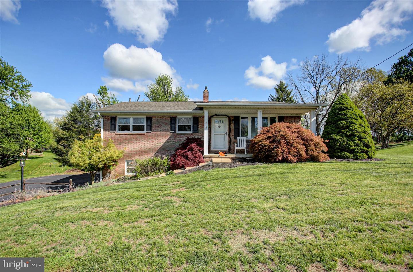 1561 Lake Shore Drive, Chambersburg