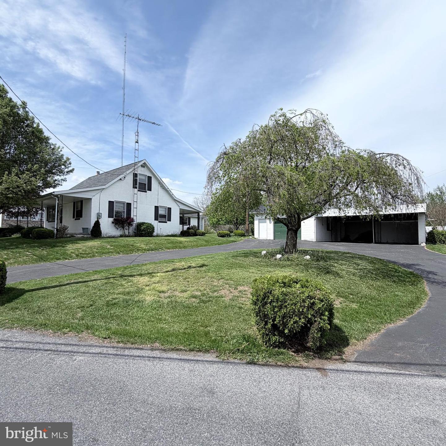 1077 Paper Mill Road, Chambersburg