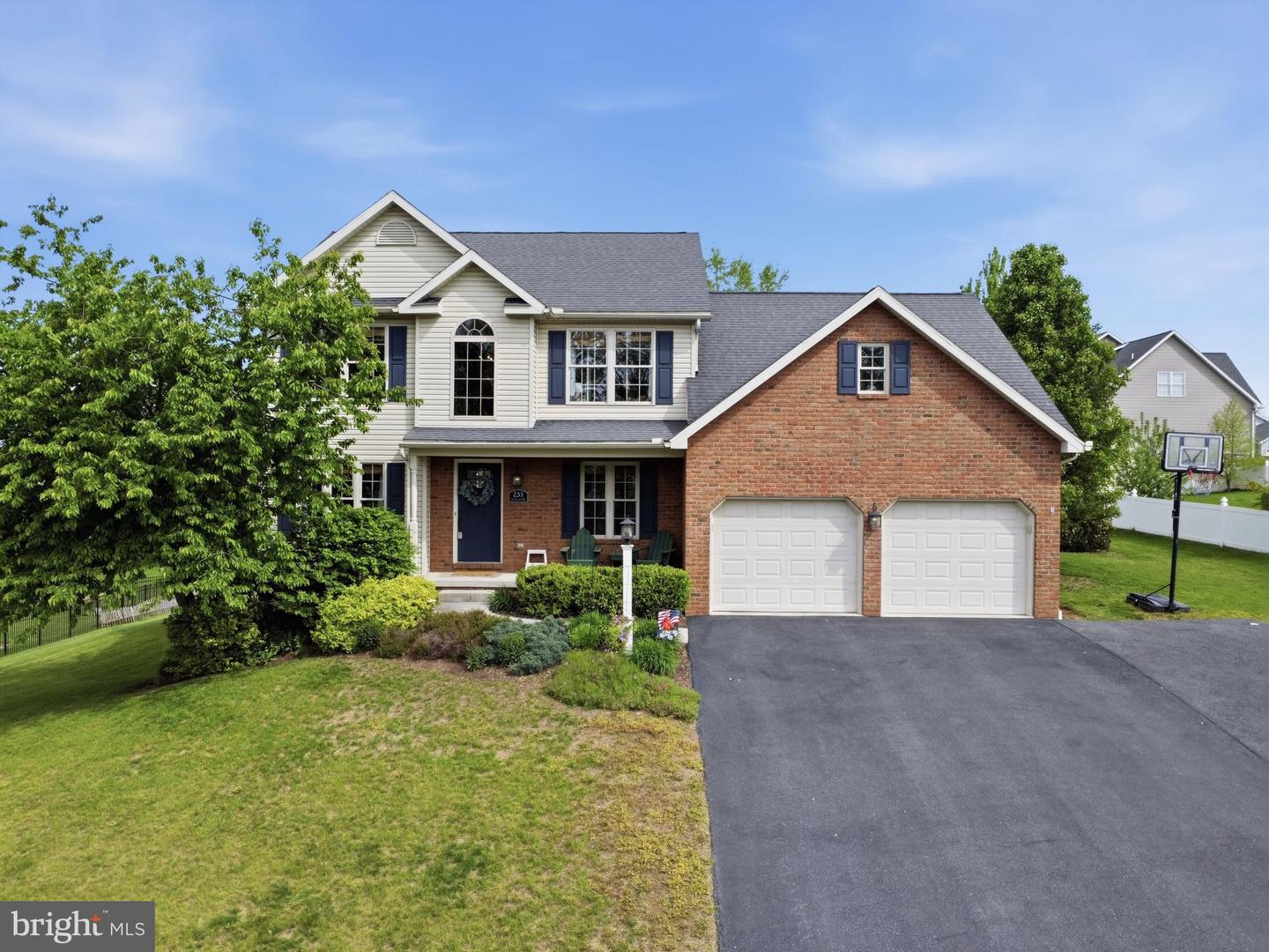 233 Cresthaven Drive, Fayetteville