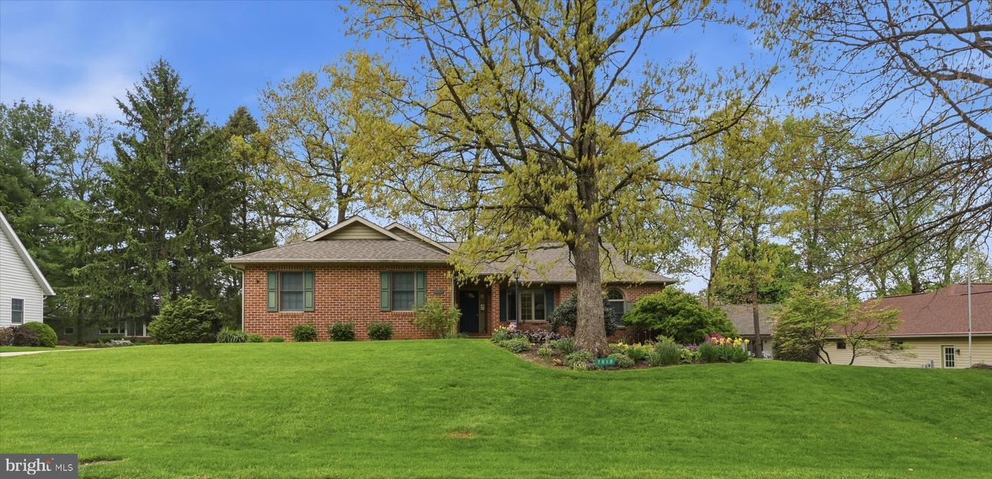 7018 Fairway Oaks, Fayetteville