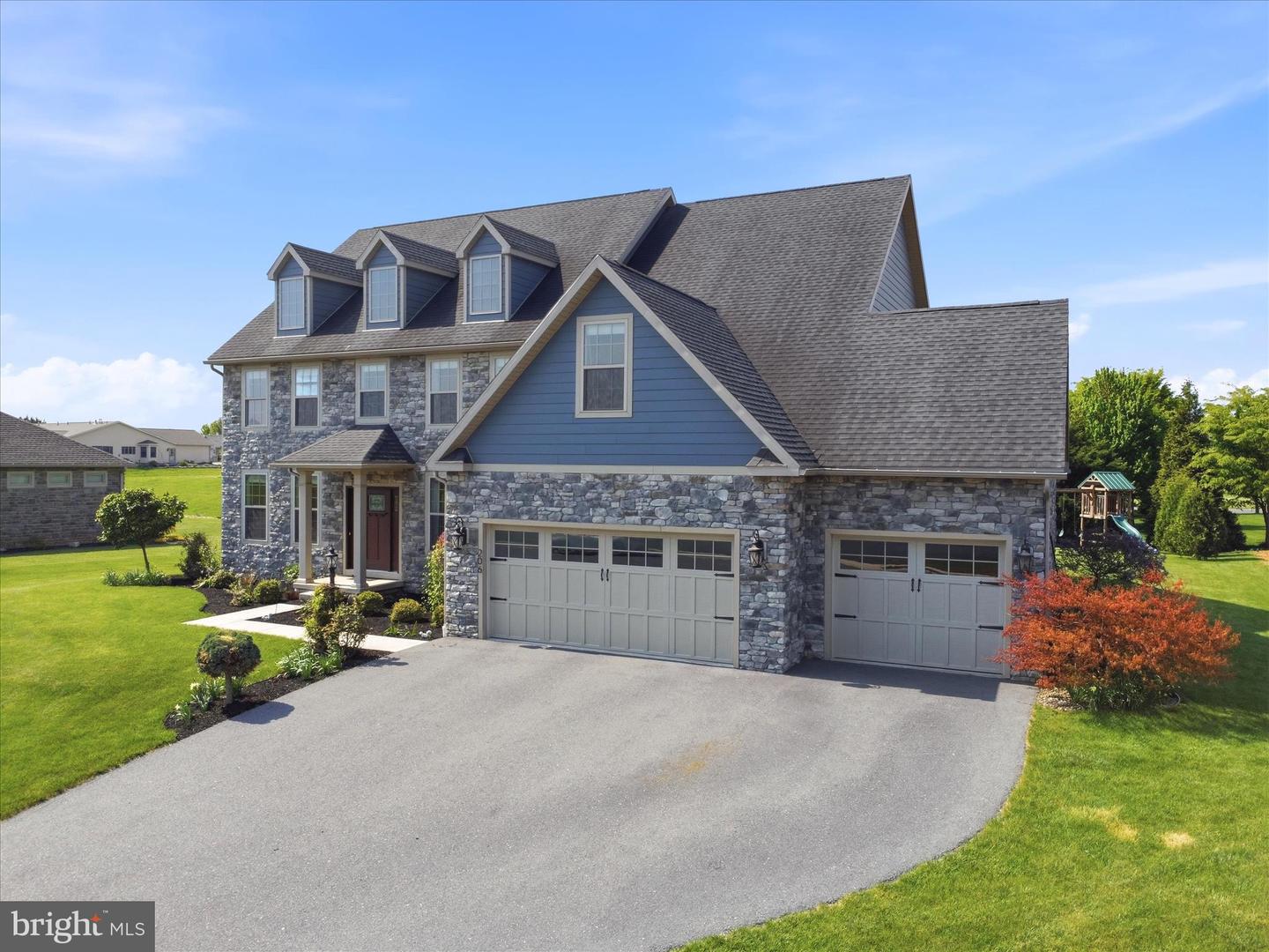 206 Matthew Drive, Chambersburg
