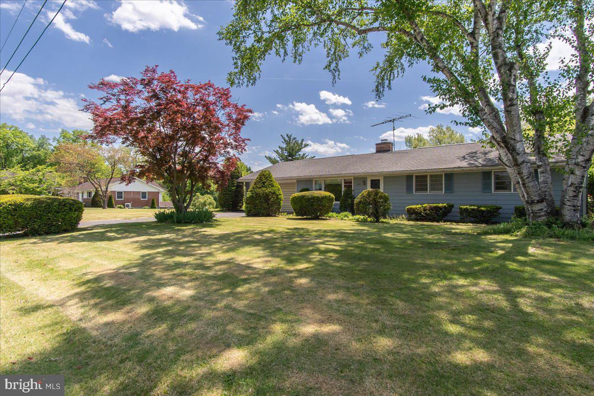 6391 Hillcrest, Mercersburg