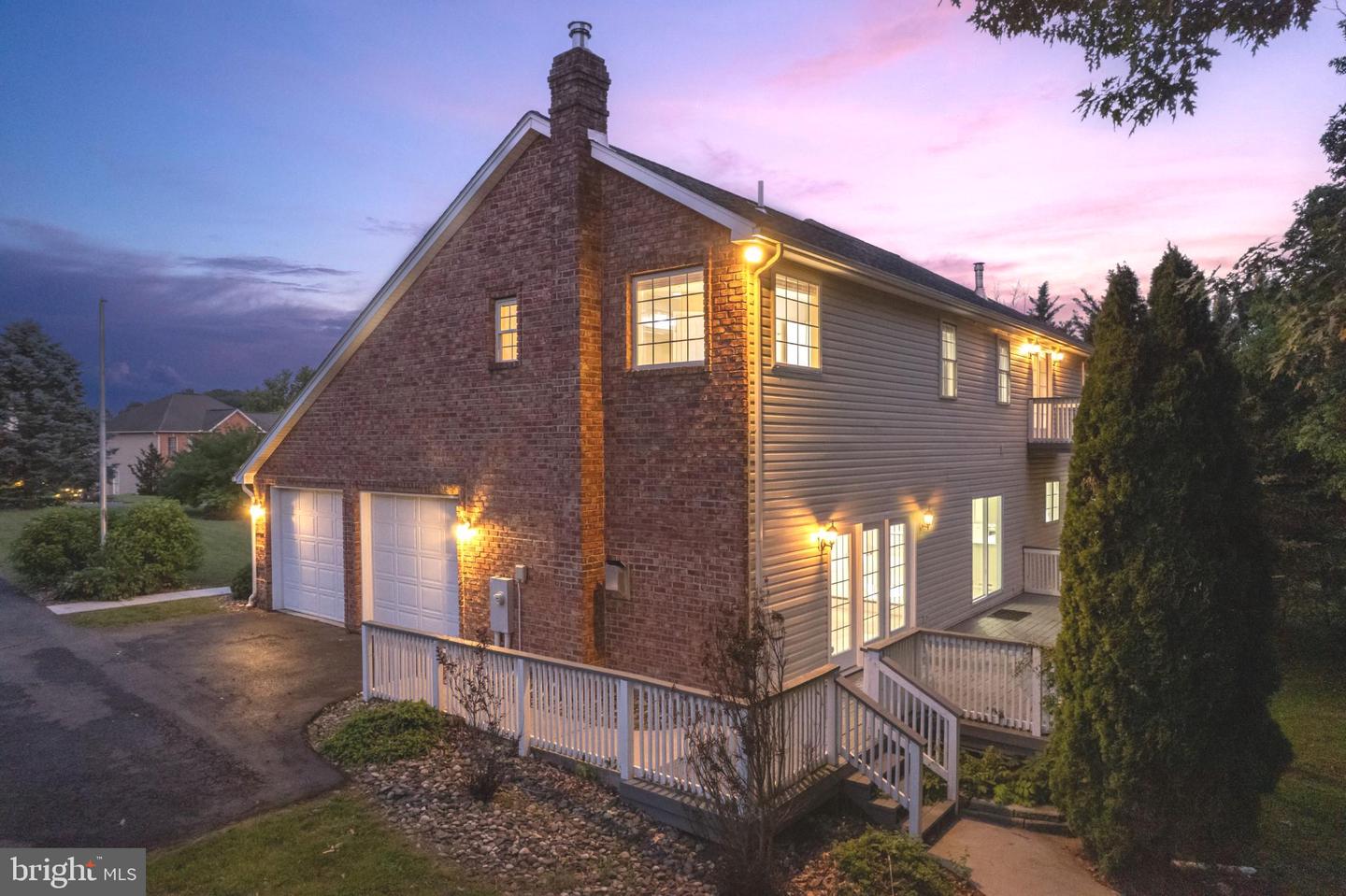2384 Castlegreen Dr