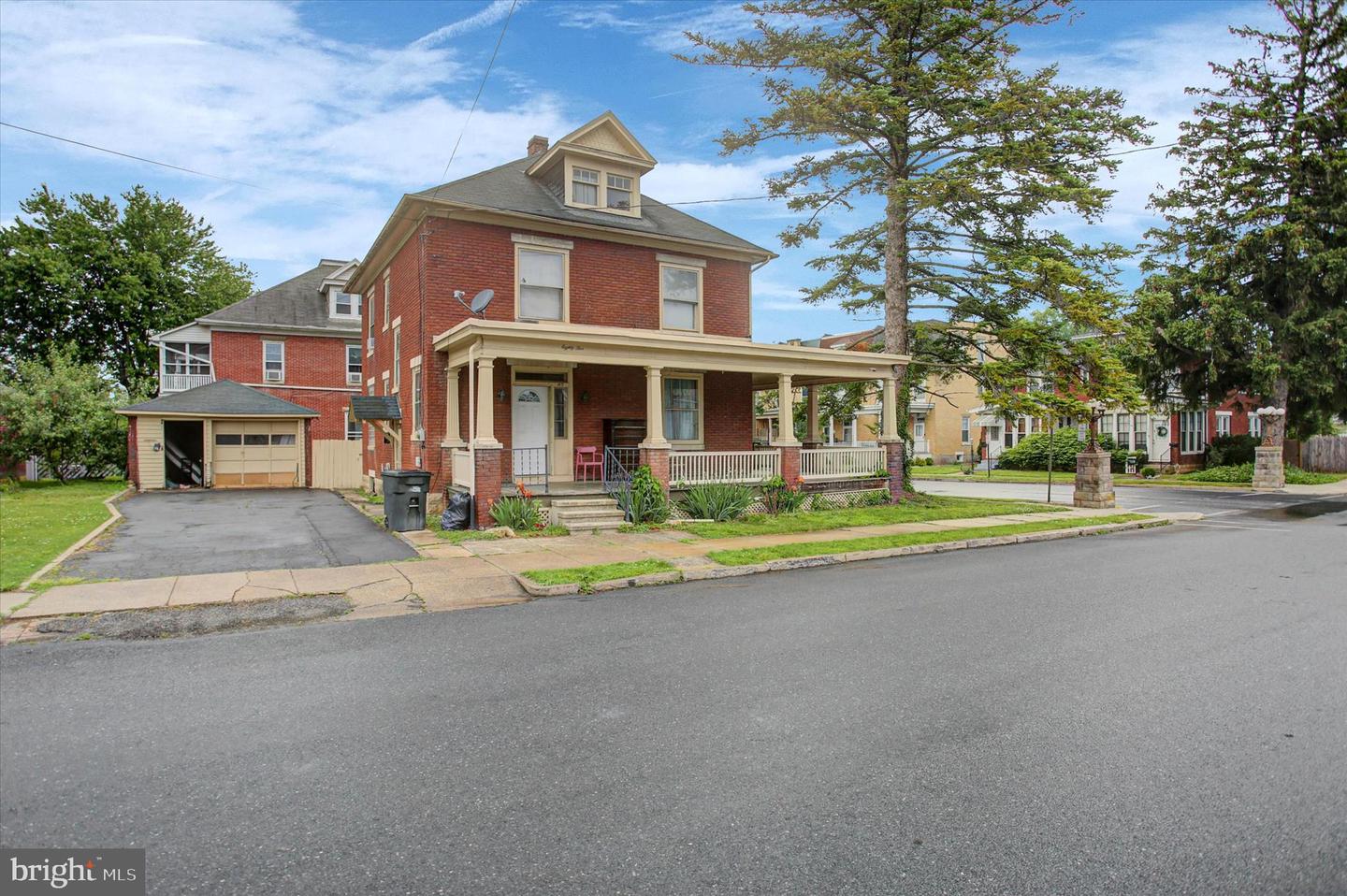85 Garber Street