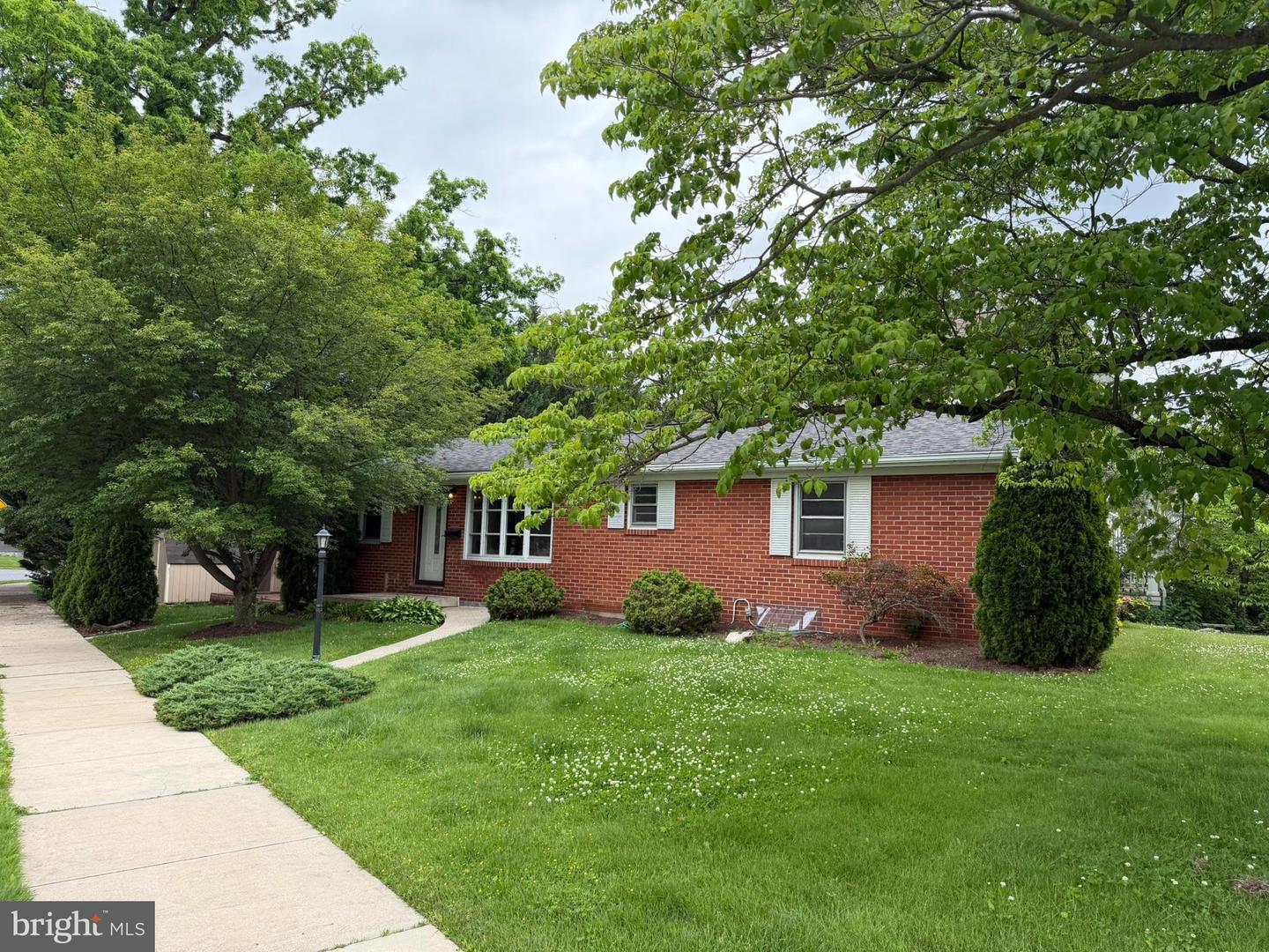 11 Scotland Rd