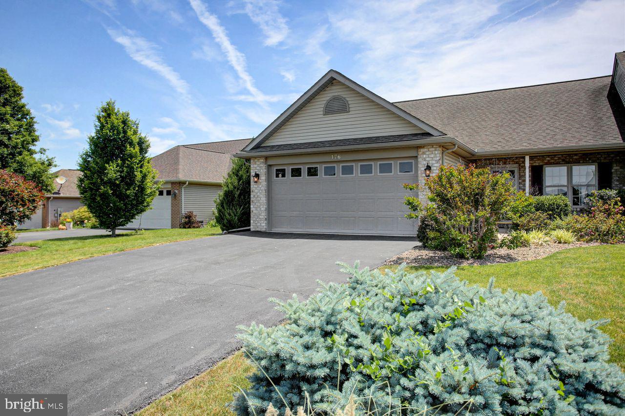 176 Lantern Ln
