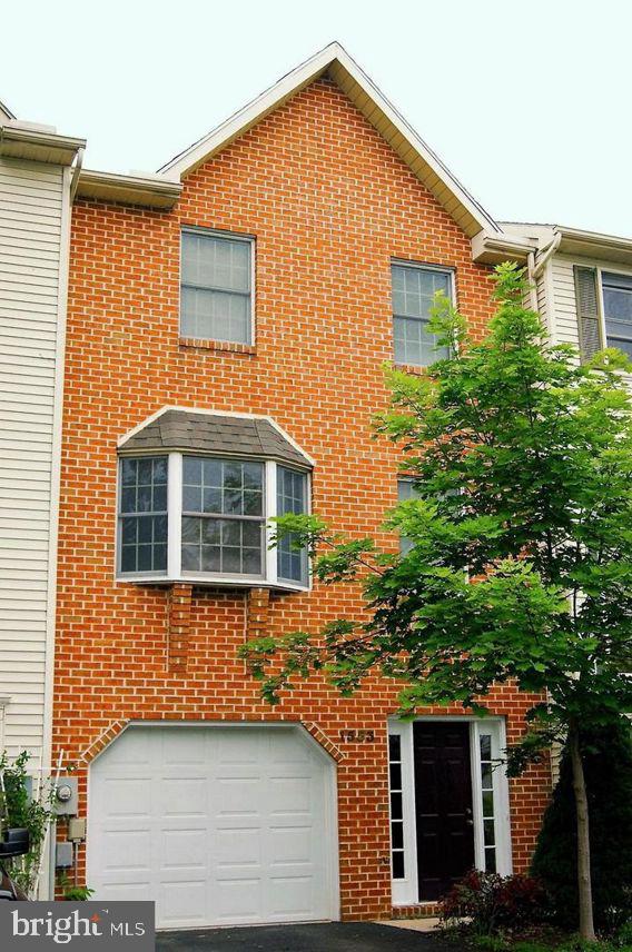 1553 Brechbill Road