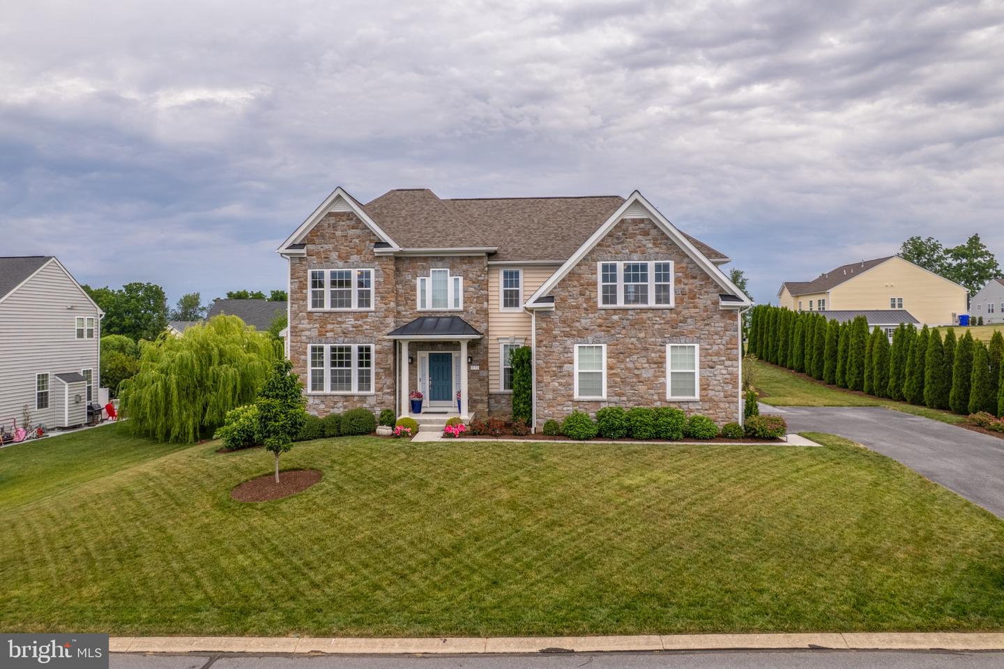 1152 Belmont Way