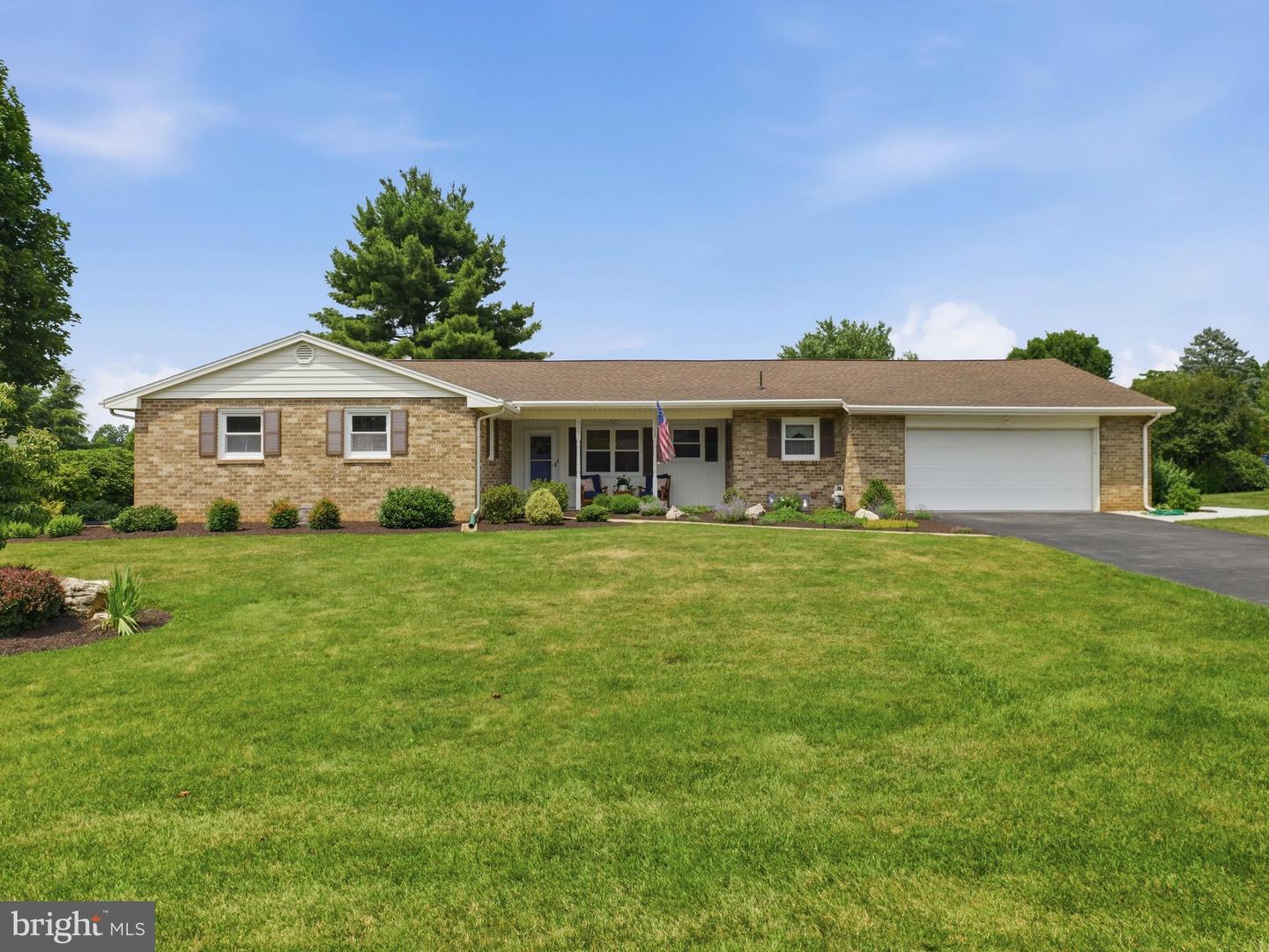 207 Sherwood Drive