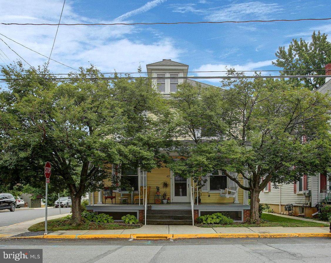 63 Linden Avenue N