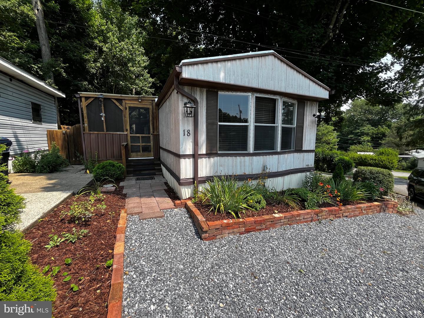 14328 Buchanan Trail E #18