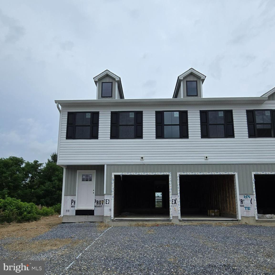 3617 Buchanan Trail W