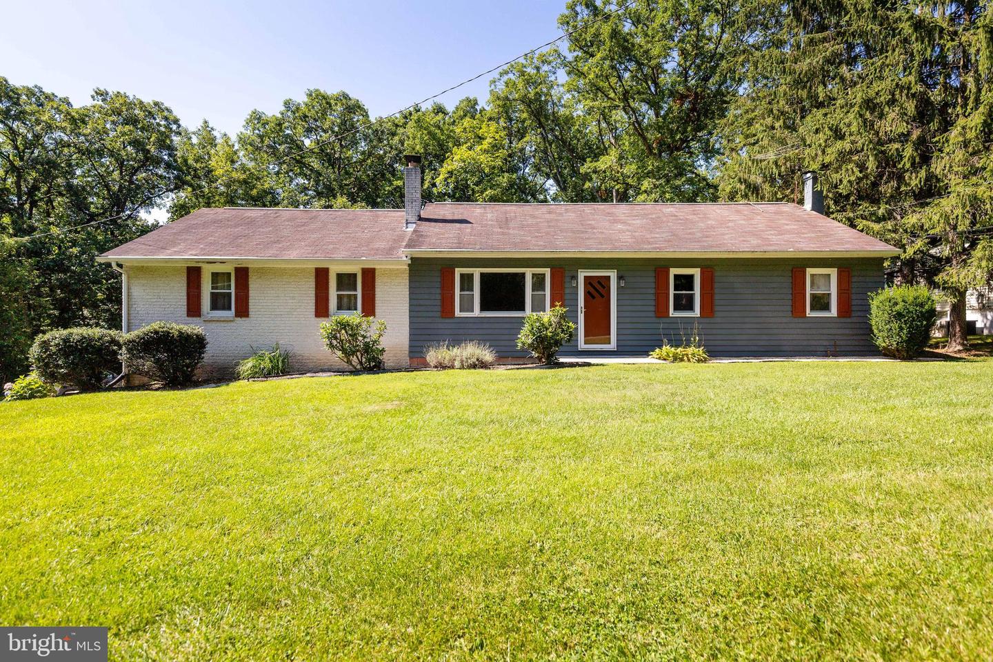 9654 Circle Drive