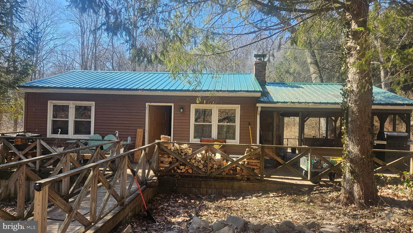 150 Poplar Lane, Crystal Spring