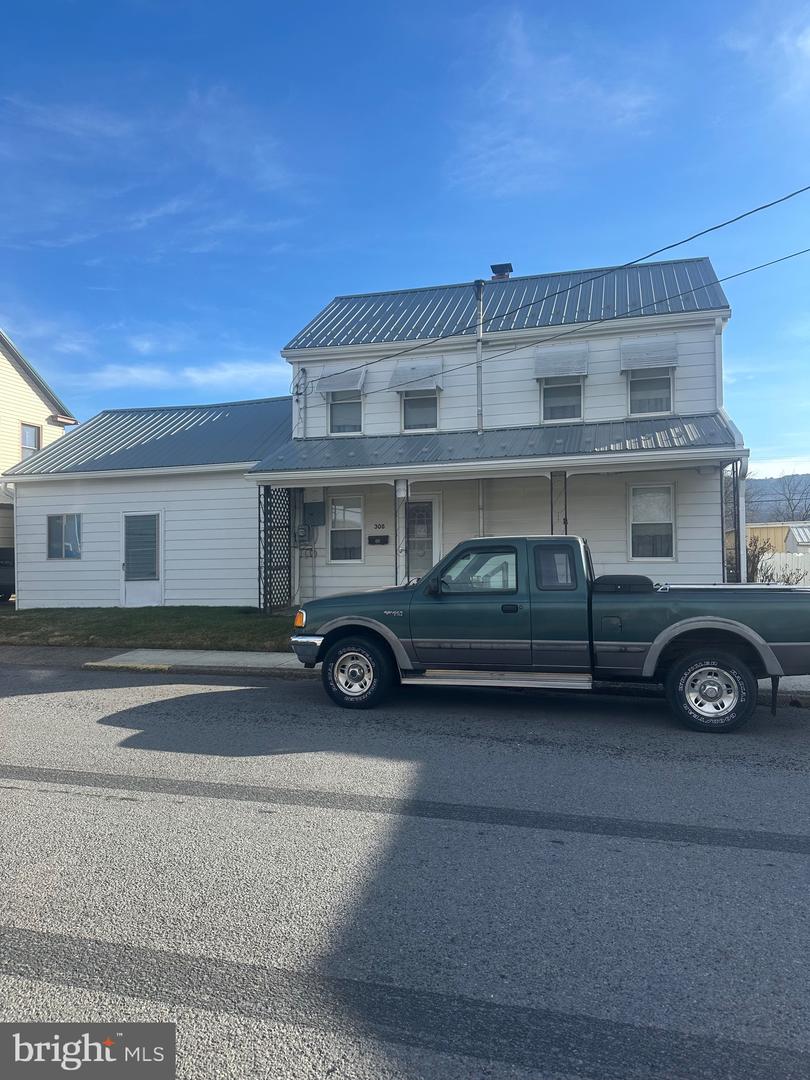 308 N 3rd Street, Mc Connellsburg
