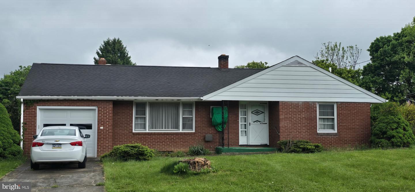 1080 Lincoln Way E, Mcconnellsburg