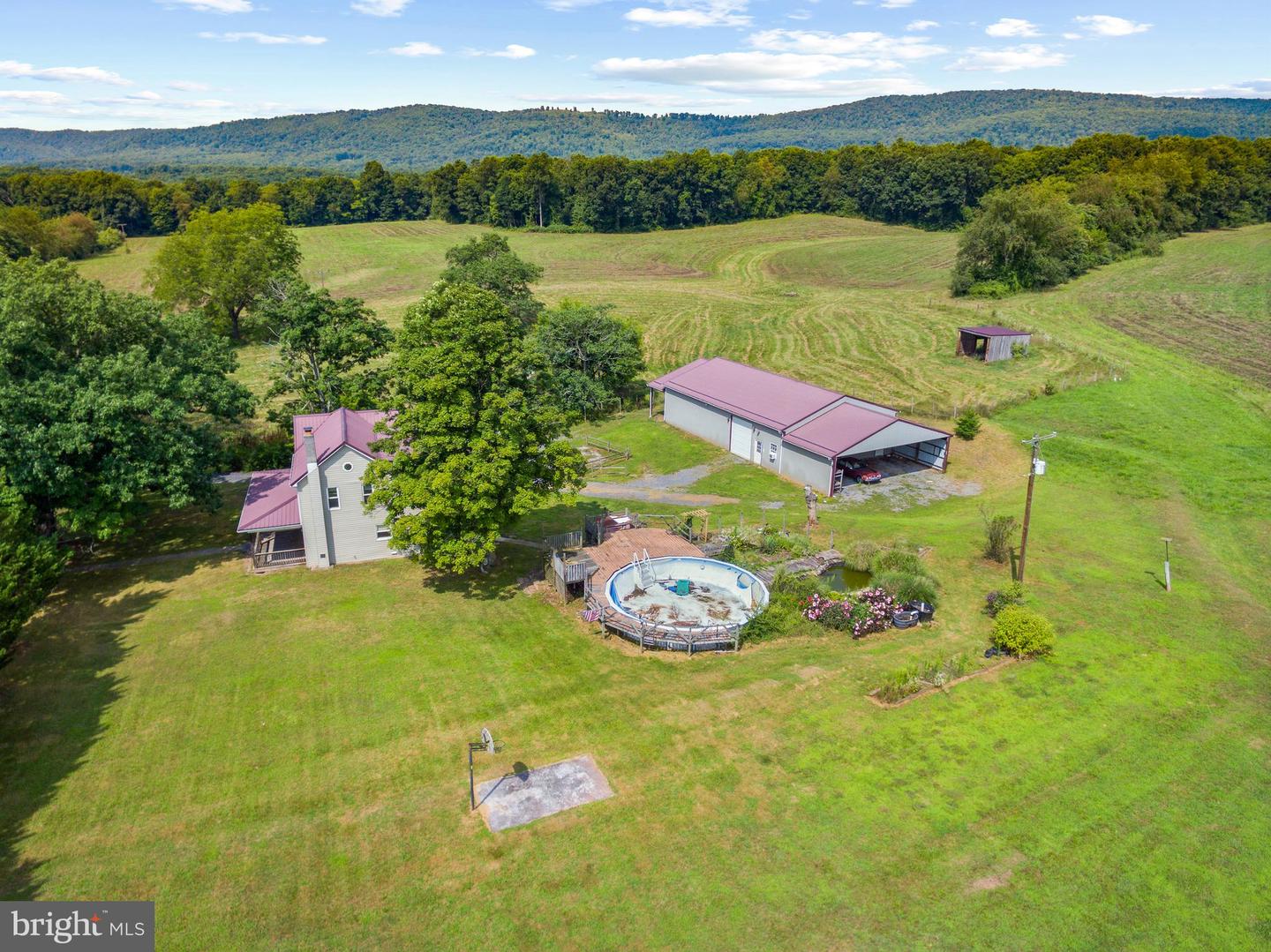 3985 Fairview Road