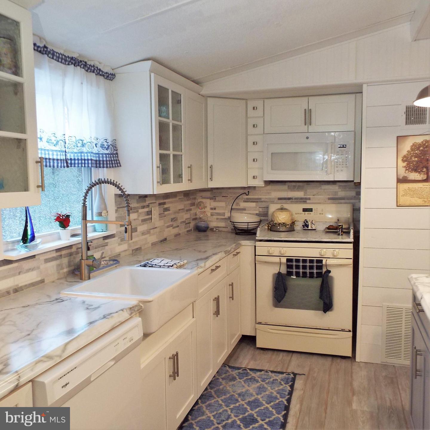 12665 Old Ridge Road, Hesston