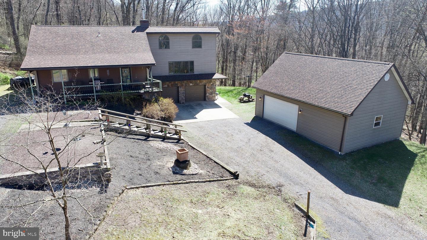 9206 Barkleys Lane