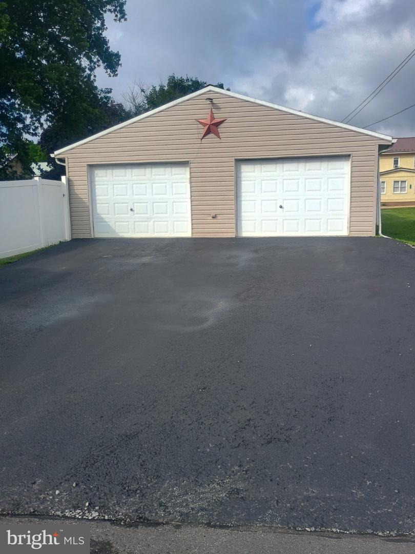 306 Ridgley Street, Orbisonia
