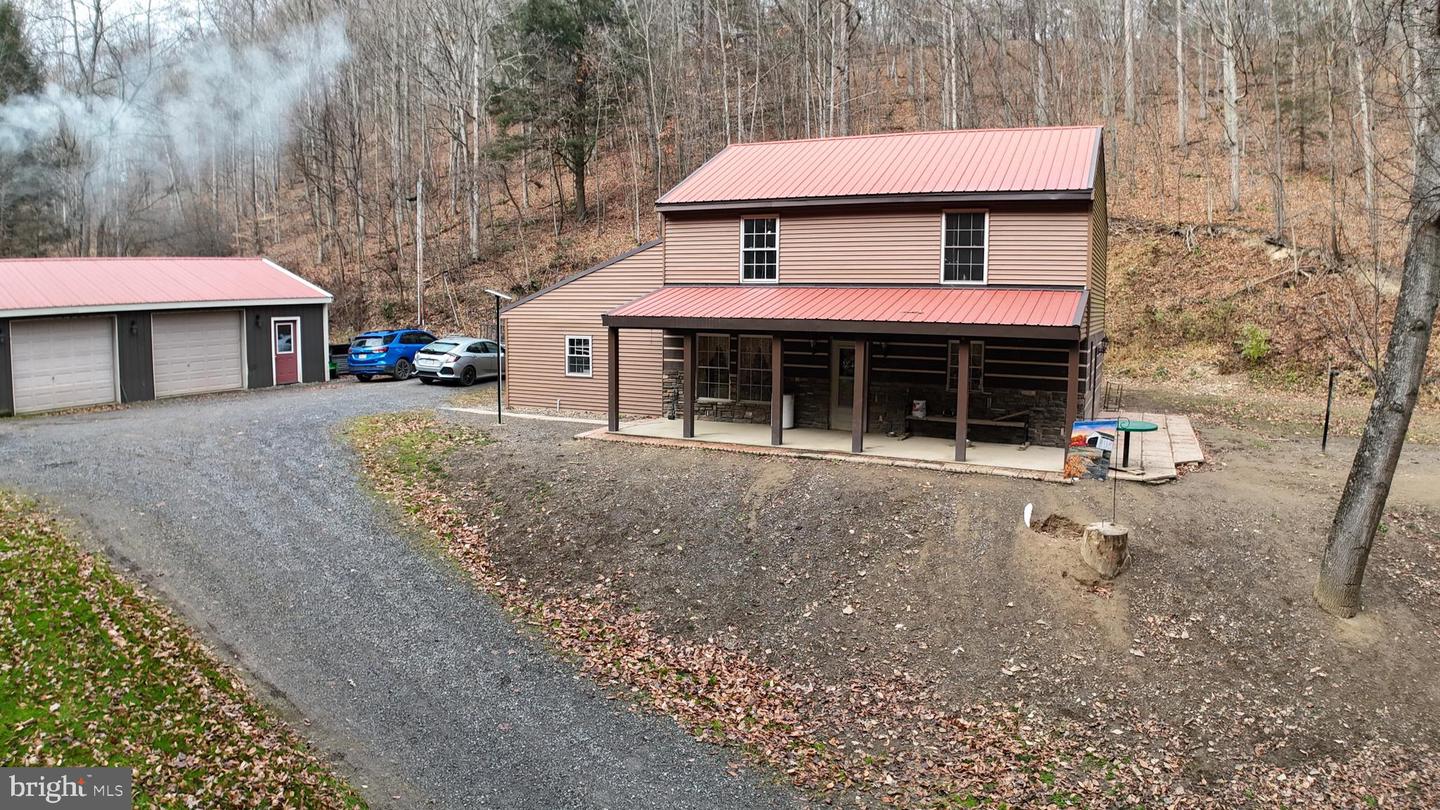 1245 Thompson Hollow Lane, Honey Grove