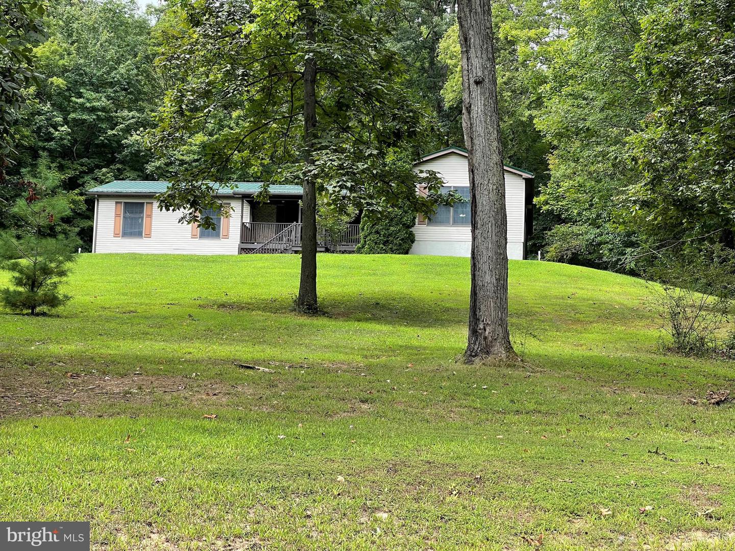 250 Oak Ln, Mifflintown
