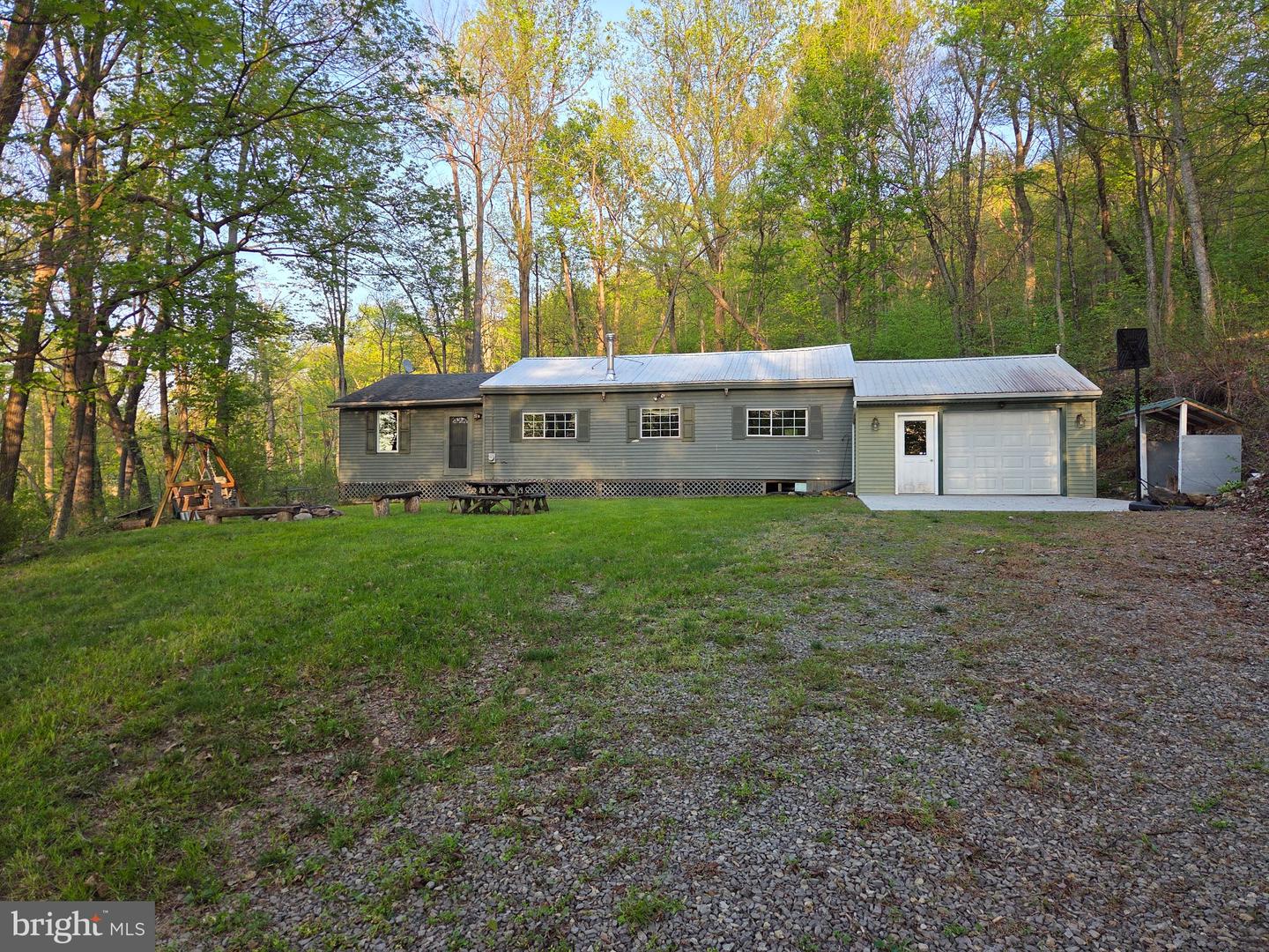 491 Wild Area Lane, Thompsontown