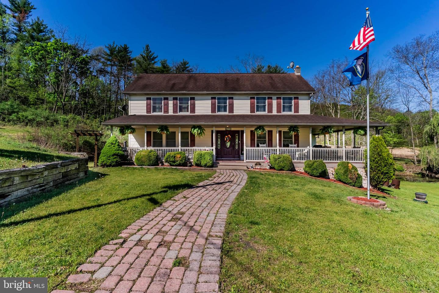 2582 Middle Road