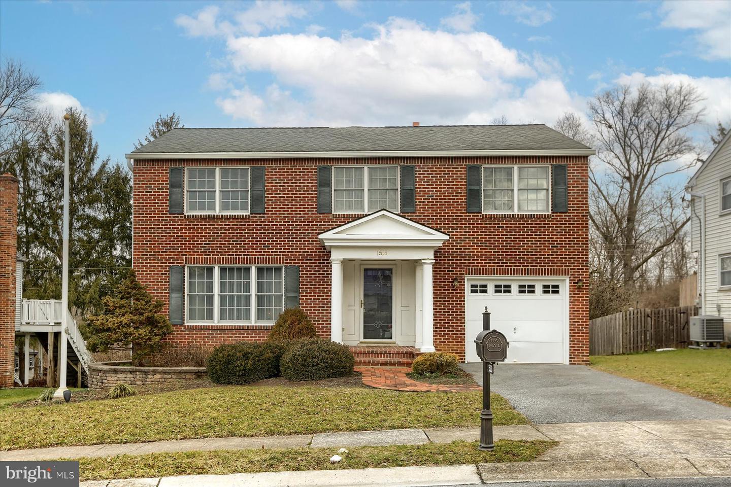 1533 Robert Road, Lancaster