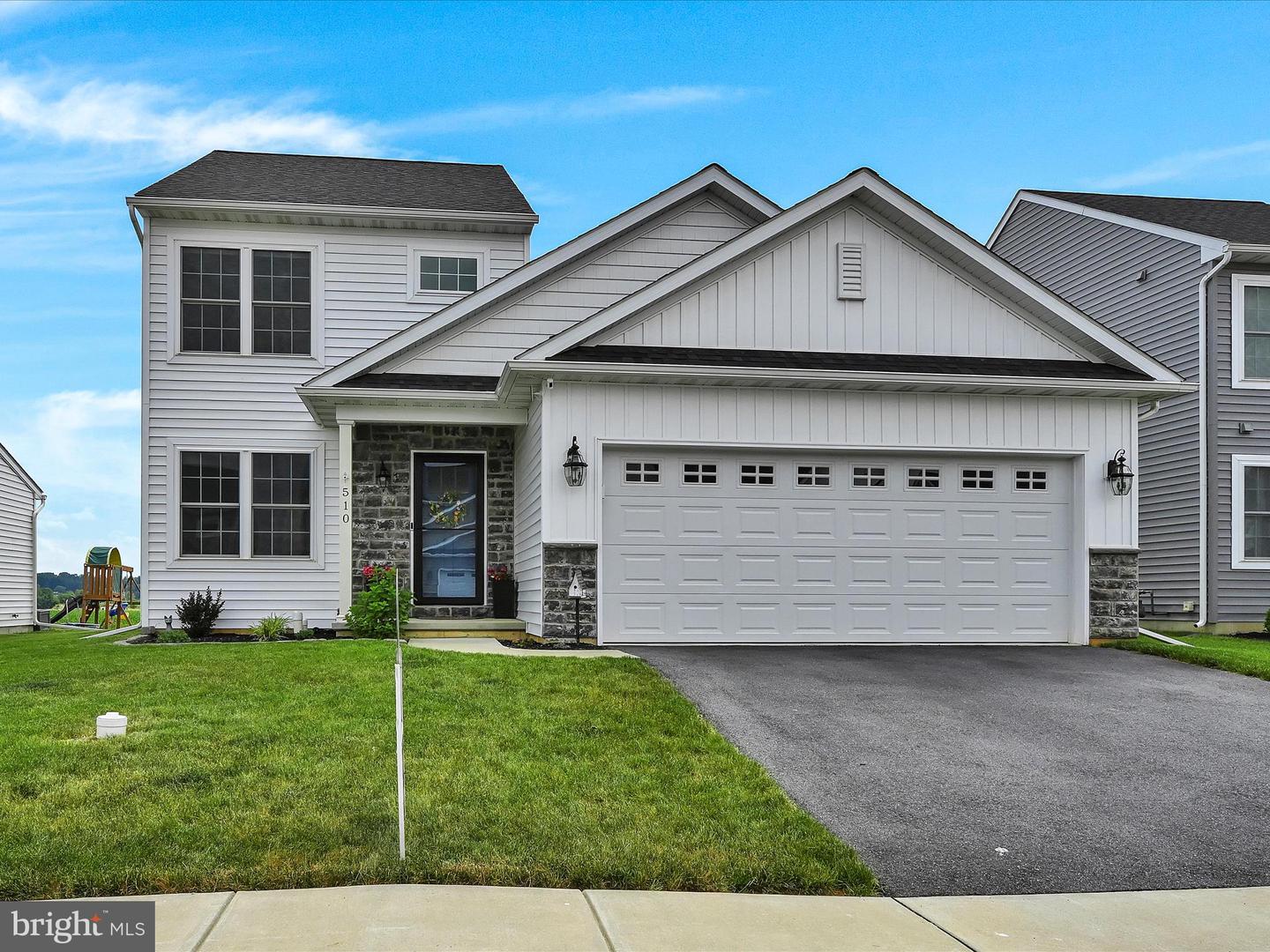 510 Jared Way, New Holland