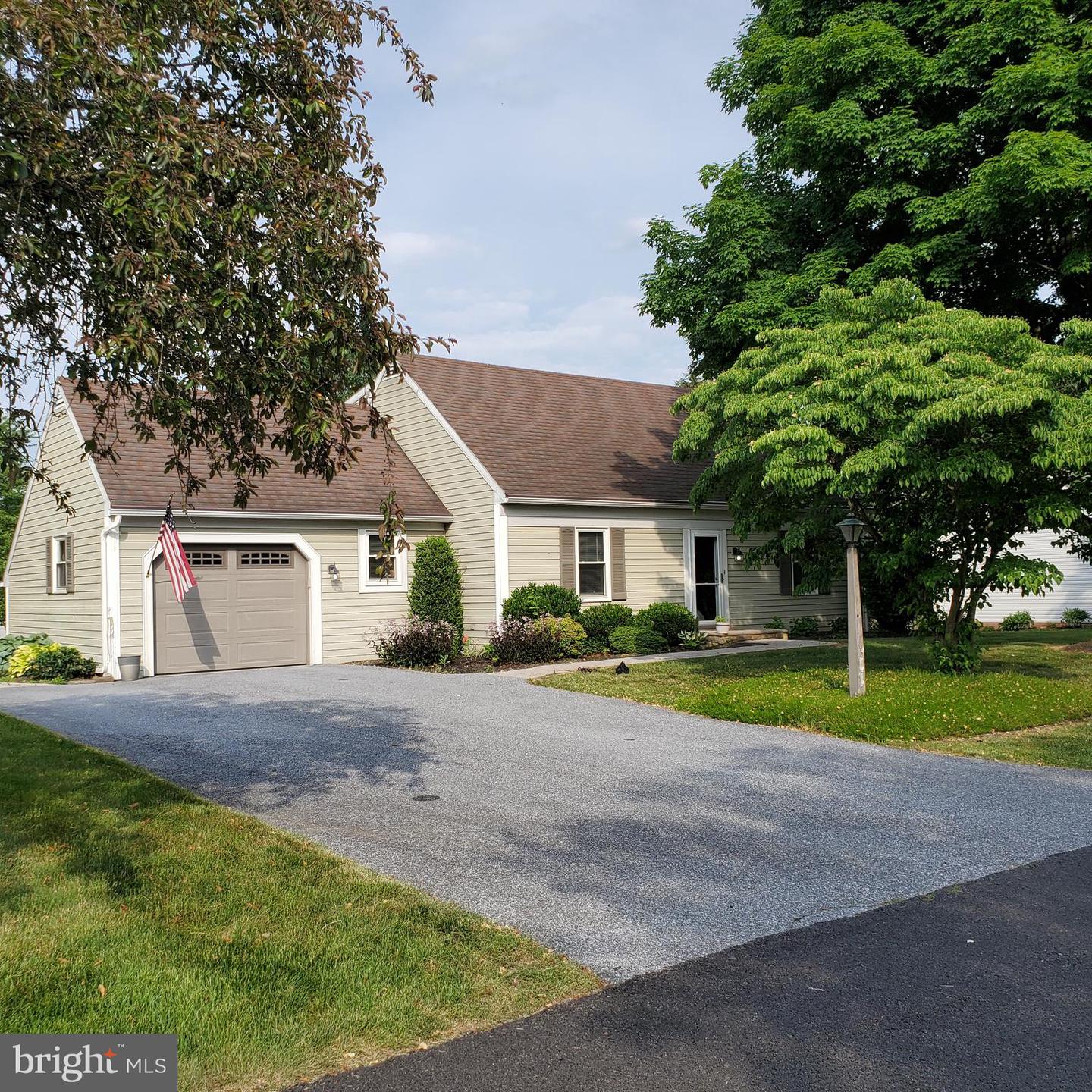 517 Deer Run Road, Lititz