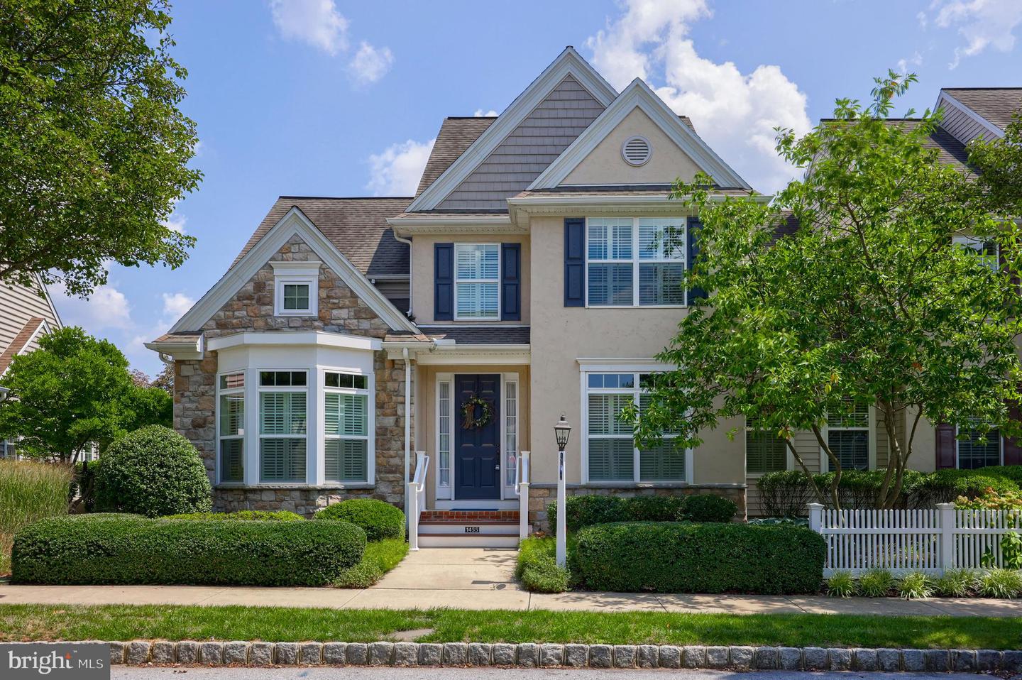 1455 Drake Lane, Lancaster