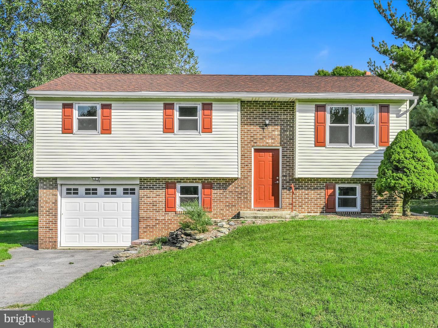 110 Den Mar Drive, Holtwood