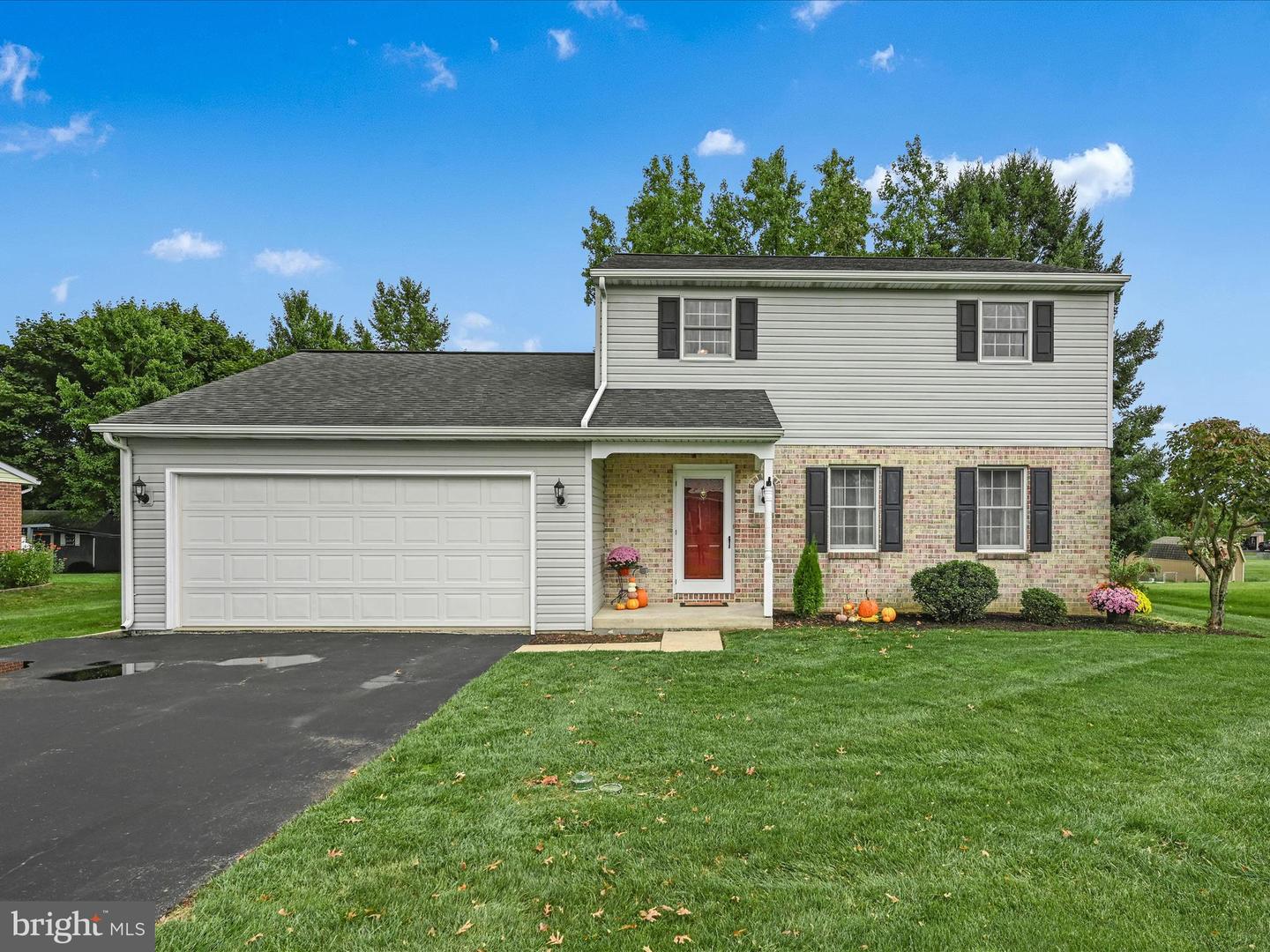 275 Woodchuck Drive, Ephrata