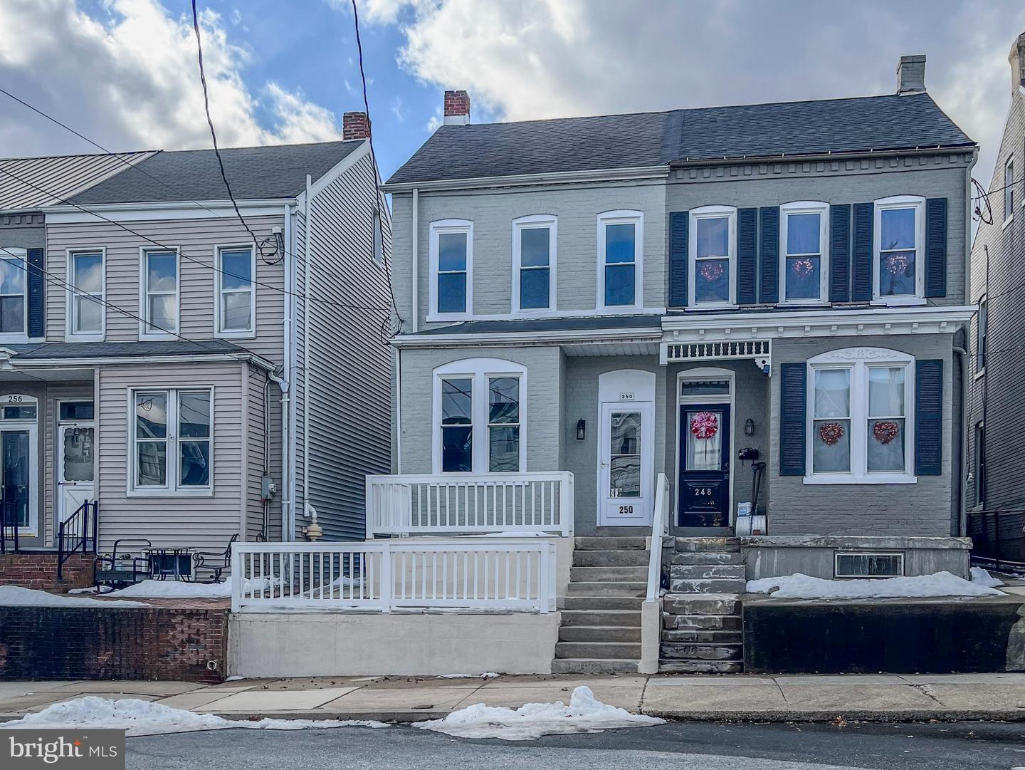 250 S 8th Street, Columbia